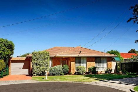 Property photo of 27 Woorigoleen Drive Keilor East VIC 3033