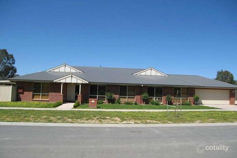 1 Amy Ct, Mansfield, VIC 3722