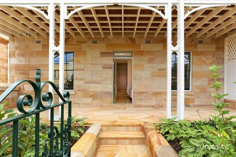 Property photo of 2/34-40 Union Street McMahons Point NSW 2060