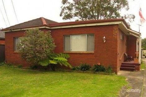 Property photo of 10 Doris Street Picnic Point NSW 2213