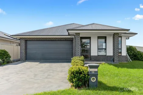 13 Voyager Ave, Goulburn, NSW 2580