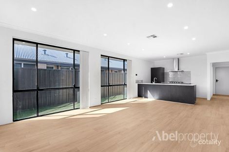 Property photo of 27 Albarello Way Dayton WA 6055