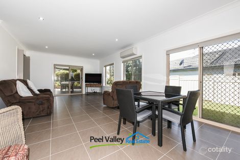 Property photo of 18 Overlanders Way Hillvue NSW 2340