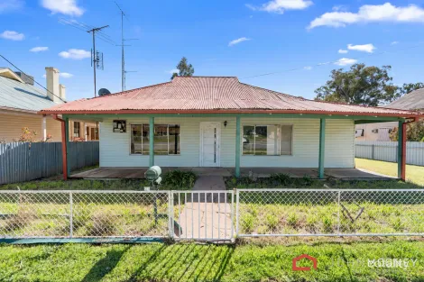 24 Waterview St, Ganmain, NSW 2702