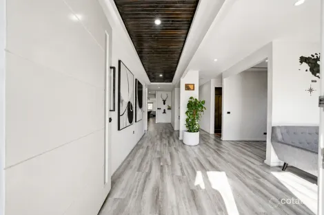Property photo of 15 Tapioca Street Manor Lakes VIC 3024