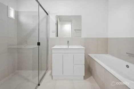 Property photo of 246 Pinnacle Drive Rasmussen QLD 4815