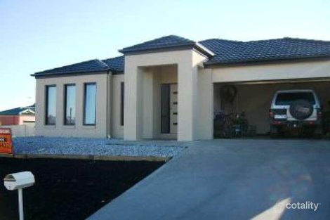 Property photo of 1 Tununga Circuit Kangaroo Flat VIC 3555