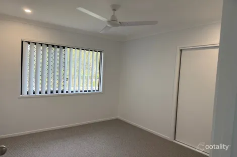 Property photo of 7 Echo Court Eli Waters QLD 4655