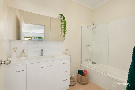 Property photo of 37 Pascoe Avenue Strathmore VIC 3041