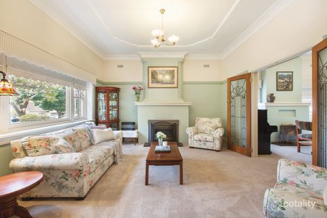 Property photo of 11 Walsh Street Deepdene VIC 3103