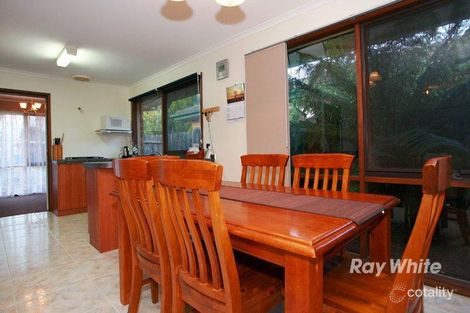 Property photo of 10 Denham Crescent Cranbourne North VIC 3977