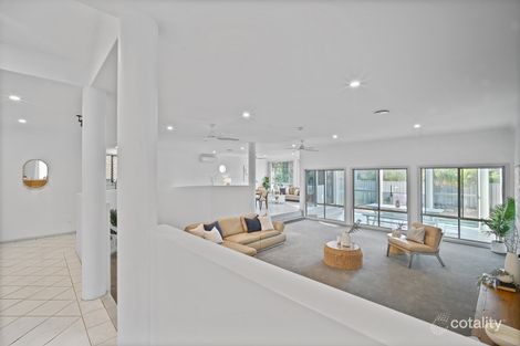 Property photo of 2 Brigantine Place Caves Beach NSW 2281