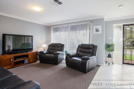Property photo of 16 Glover Crescent Metford NSW 2323