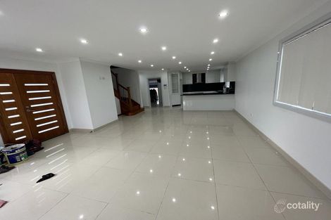 Property photo of 9 Oakdale Place Cartwright NSW 2168