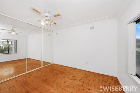 Property photo of 31 Larien Crescent Birrong NSW 2143