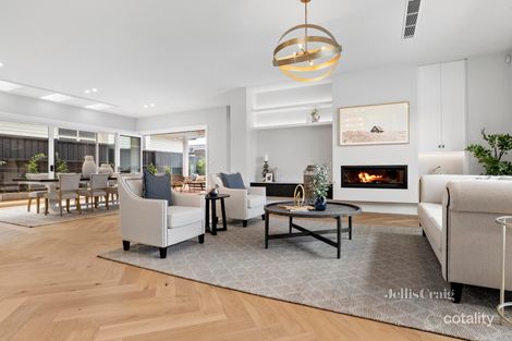 Property photo of 10 Meyer Road Burwood VIC 3125