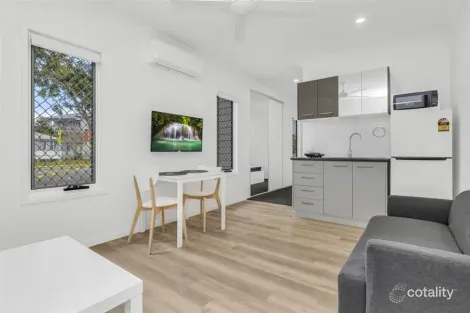 69 Glen Holm St, Mitchelton, QLD 4053