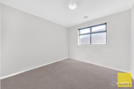 Property photo of 36 Kittyhawk Road Point Cook VIC 3030