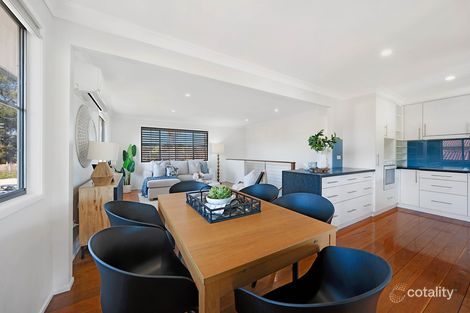 Property photo of 17 Thornburgh Street Oxley QLD 4075