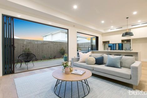 2/21b Highbury Ave, Hampton East, VIC 3188