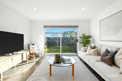 Property photo of 33 Resolution Street Warrane TAS 7018