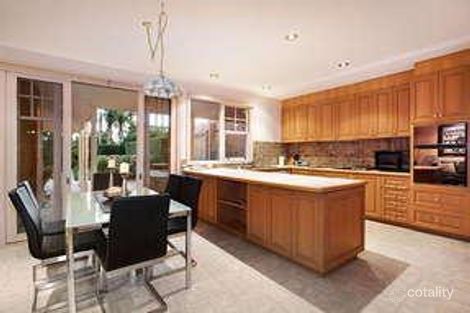 Property photo of 33 Chatham Road Canterbury VIC 3126