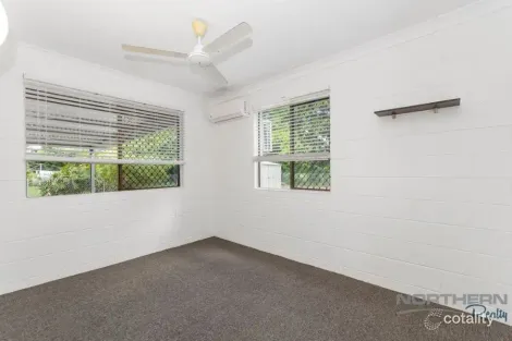 Property photo of 30 Ruby Round Kelso QLD 4815