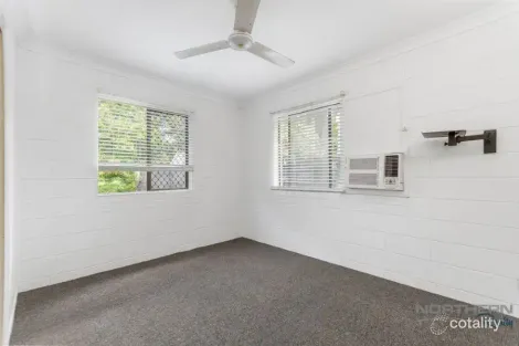 Property photo of 30 Ruby Round Kelso QLD 4815