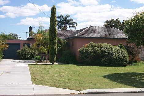 42 King George St, Innaloo, WA 6018