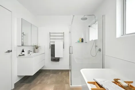 Property photo of 33 Resolution Street Warrane TAS 7018