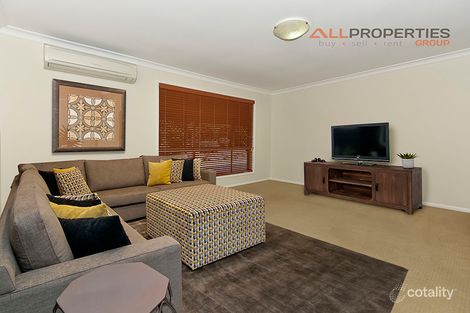 Property photo of 11 Utah Place Parkinson QLD 4115