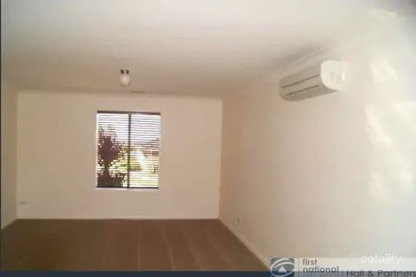 Property photo of 1/27 Silver Gum Drive Pakenham VIC 3810