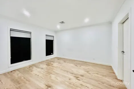 Property photo of 5 Lagoon Drive Aintree VIC 3336