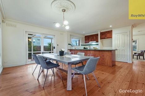 Property photo of 2 Simmonds Place Roxburgh Park VIC 3064