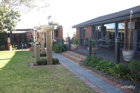 Property photo of 1 Monbulk Court Cheltenham VIC 3192