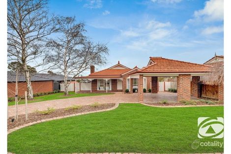 Property photo of 90 Quarry Hills Drive Berwick VIC 3806