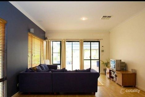 12a Pepler Ave, Salter Point, WA 6152