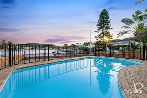 42 Helmsman Bvd, St Huberts Island, NSW 2257