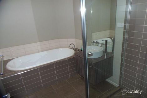 Property photo of 27 Lancefield Drive Caroline Springs VIC 3023