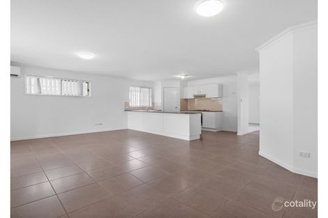 Property photo of 8 Maclean Close Fitzgibbon QLD 4018