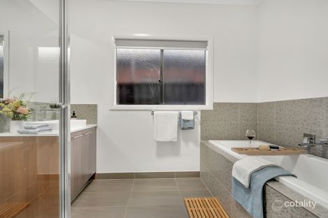 Property photo of 37 Bilby Street Craigieburn VIC 3064