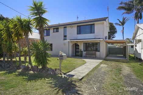 Property photo of 4 Marina Street Budgewoi NSW 2262