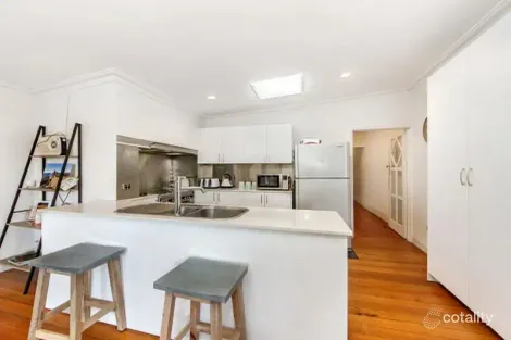 Property photo of 22 Winifred Street Essendon VIC 3040