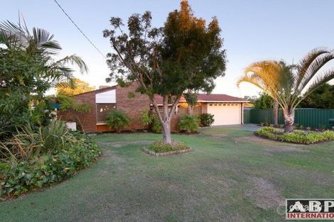 Property photo of 4 Tupper Place Bateman WA 6150