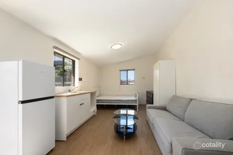 Property photo of 13 Pine Avenue Brookvale NSW 2100