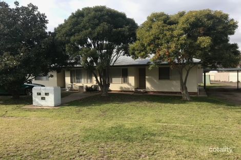 2 Day St, Cowra, NSW 2794