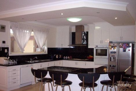 Property photo of 25 Pinewood Crescent Cairnlea VIC 3023