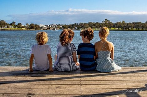 3/1 Landings Bvd, Coodanup, WA 6210