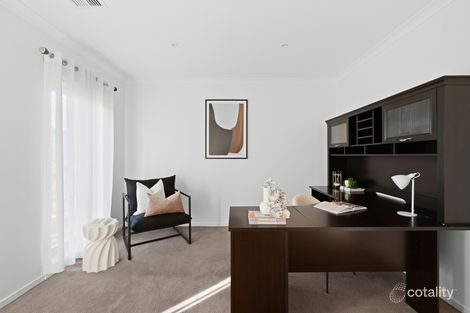 Property photo of 32 Tyers Lane Keysborough VIC 3173