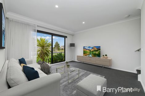 Property photo of 10 Treeve Parkway Werribee VIC 3030